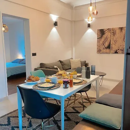 Apartment Centre